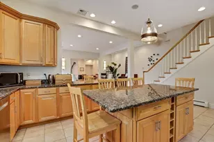 13 Essex St, Lynn, MA 01902 - Photo 4