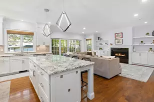 37 Stearns St, Newton, MA 02459 - Photo 4