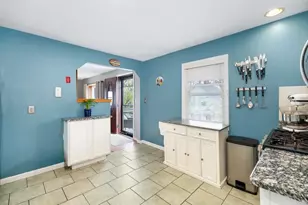 9 Alpine Ct, Gloucester, MA 01930 - Photo 14