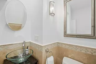 76 W Cedar St, Boston, MA 02114 - Photo 22