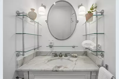 76 W Cedar St #5F, Boston, MA 02114 - Photo 20
