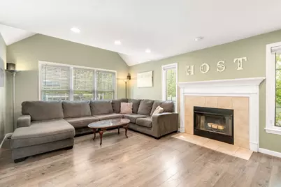 10 Gannett Way, Hopedale, MA 01747 - Photo 14
