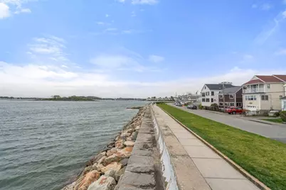 61 Edgewater Dr, Quincy, MA 02169 - Photo 24