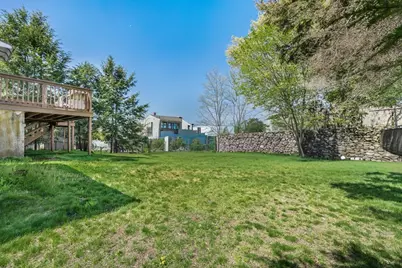 126 Fern Rd, Medford, MA 02155 - Photo 18