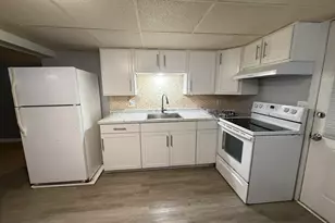 89 Bunker Hill Ave, Lowell, MA 01850 - Photo 4
