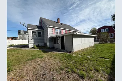 89 Bunker Hill Ave #2, Lowell, MA 01850 - Photo 2