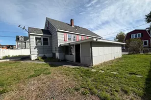 89 Bunker Hill Ave, Lowell, MA 01850 - Photo 2