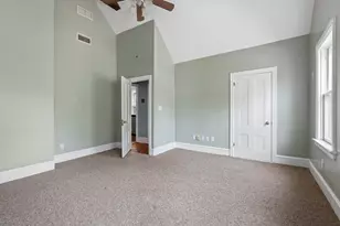 38 Clinton St, Taunton, MA 02780 - Photo 24
