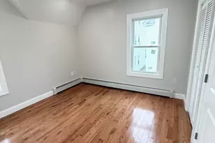 8 Brookfield St, Lawrence, MA 01843 - Photo 16