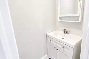 8 Brookfield St, Lawrence, MA 01843 - Photo 4
