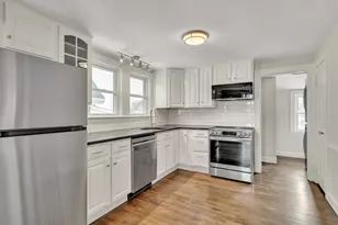 19 Fairview Ave, Malden, MA 02148 - Photo 10
