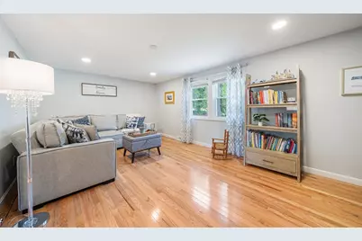5 Pine Cir, Pembroke, MA 02359 - Photo 8