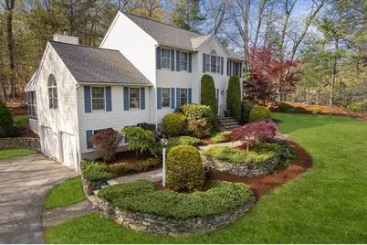 44 Laurel Drive, Hudson, MA 01749 - Photo 2