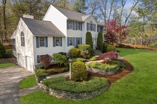 44 Laurel Dr, Hudson, MA 01749 - Photo 2