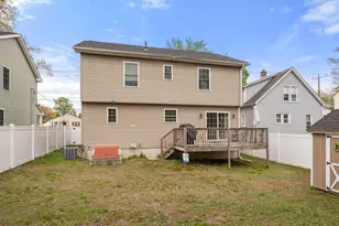 152 Ambrose St, Springfield, MA 01109 - Photo 36