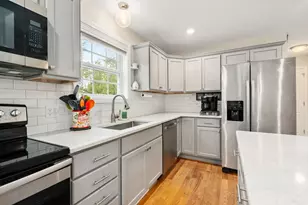 152 Ambrose St, Springfield, MA 01109 - Photo 20