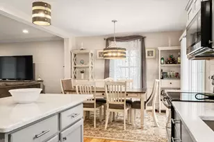 152 Ambrose St, Springfield, MA 01109 - Photo 16