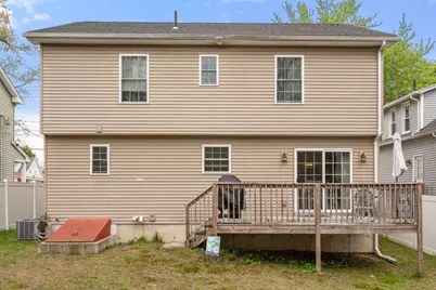 152 Ambrose St, Springfield, MA 01109 - Photo 34