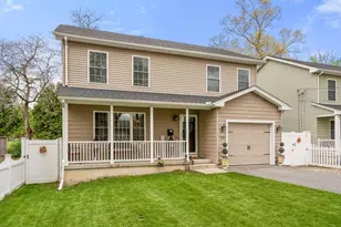 152 Ambrose St, Springfield, MA 01109 - Photo 2