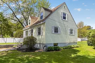 34 Andover St, Wilmington, MA 01887 - Photo 4
