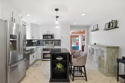 8 Searle St, Georgetown, MA 01833 - Photo 4