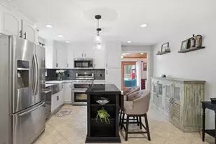 8 Searle St, Georgetown, MA 01833 - Photo 4