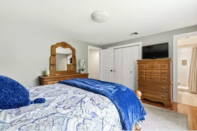 864 Locust St, Raynham, MA 02767 - Photo 14