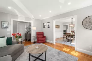 9 Dunton Rd, Watertown, MA 02472 - Photo 8