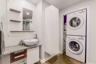 950 Broadway, Chelsea, MA 02150 - Photo 12