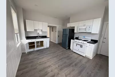 92 Main #2b, Malden, MA 02148 - Photo 2