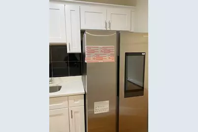 241 W 5th St #1, Boston, MA 02127 - Photo 10