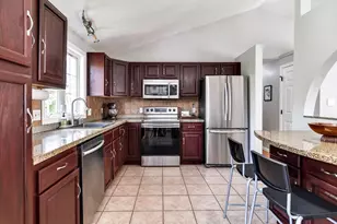 34 Oran St, Worcester, MA 01605 - Photo 10