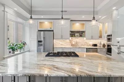 209 Green #2, Cambridge, MA 02139 - Photo 2