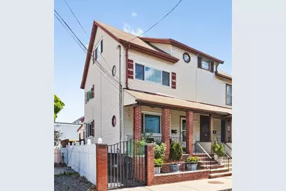 22 Wellington Ave, Somerville, MA 02145 - Photo 1