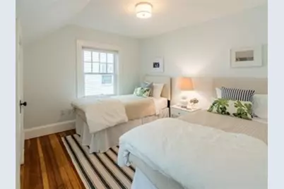 17 Warwick Rd, Watertown, MA 02472 - Photo 10