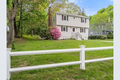 4 Brigham Ct, Natick, MA 01760 - Photo 2