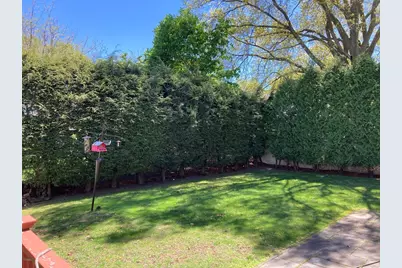 71 Fessenden St, Newton, MA 02460 - Photo 20