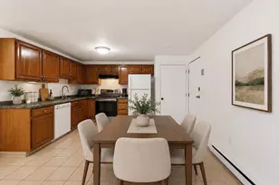 655 Plantation St, Worcester, MA 01605 - Photo 2