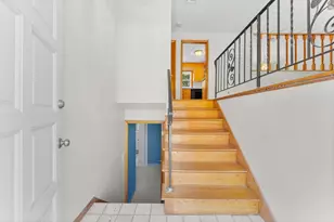 6 Cedarcrest Terrace, Boston, MA 02132 - Photo 4