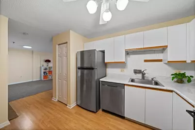 3920 Mystic Valley Parkway Uni #708, Medford, MA 02155 - Photo 4