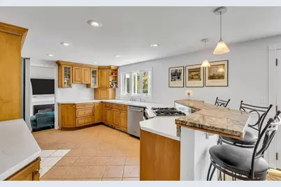 273 Bishops Terrace, Barnstable, MA 02601 - Photo 6