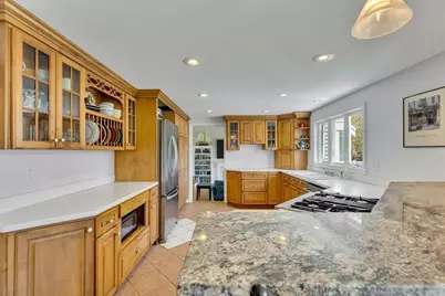 273 Bishops Terrace, Barnstable, MA 02601 - Photo 4