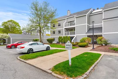 1100 Salem #65, Lynnfield, MA 01940 - Photo 2