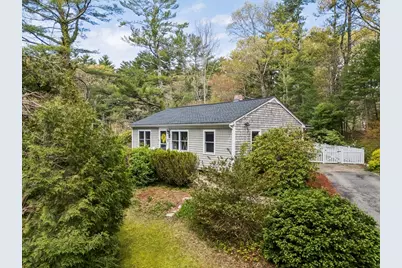 9 Mill St, Pembroke, MA 02359 - Photo 2