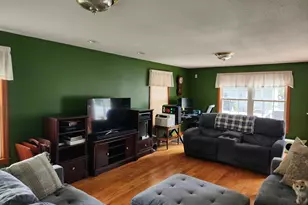 33 Guerin St, Chicopee, MA 01020 - Photo 14