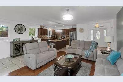 10 Laroche St, Ludlow, MA 01056 - Photo 6