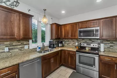 10 Laroche St, Ludlow, MA 01056 - Photo 4