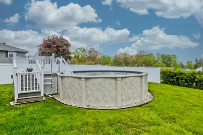 10 Laroche St, Ludlow, MA 01056 - Photo 26