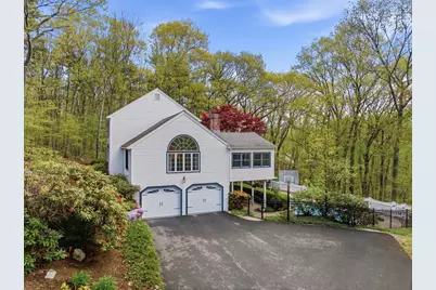 8 Valleywood Rd, Hopkinton, MA 01748 - Photo 2