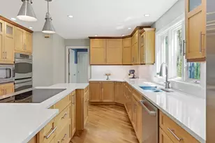 8 Valleywood Rd, Hopkinton, MA 01748 - Photo 4